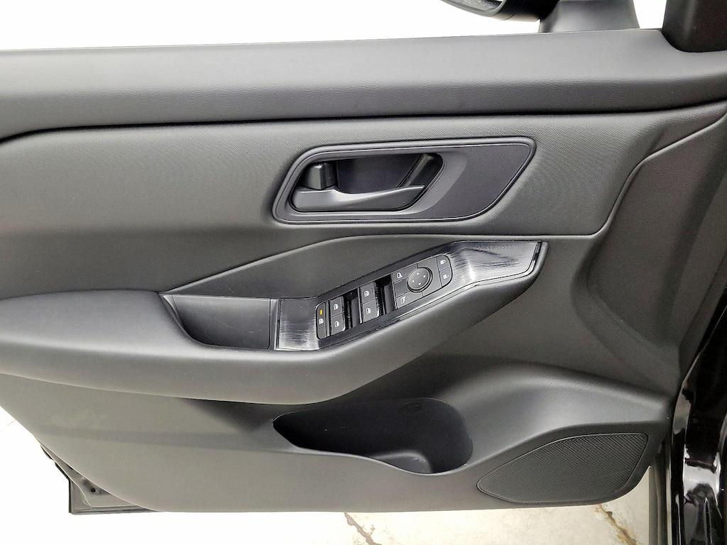 used 2024 Nissan Rogue car, priced at $23,998
