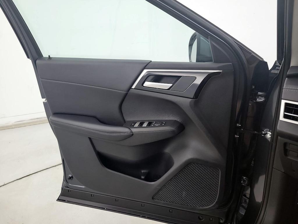 used 2024 Mitsubishi Outlander car, priced at $27,998