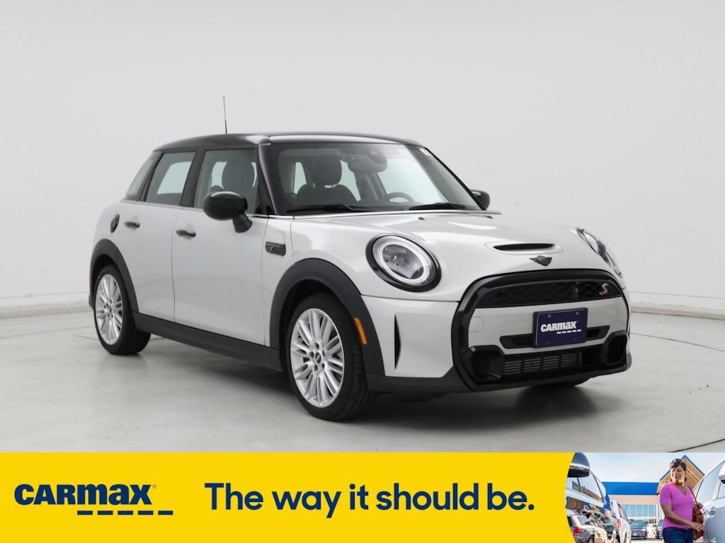 used 2022 MINI Hardtop car, priced at $25,998