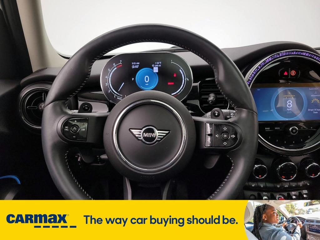 used 2022 MINI Hardtop car, priced at $25,998