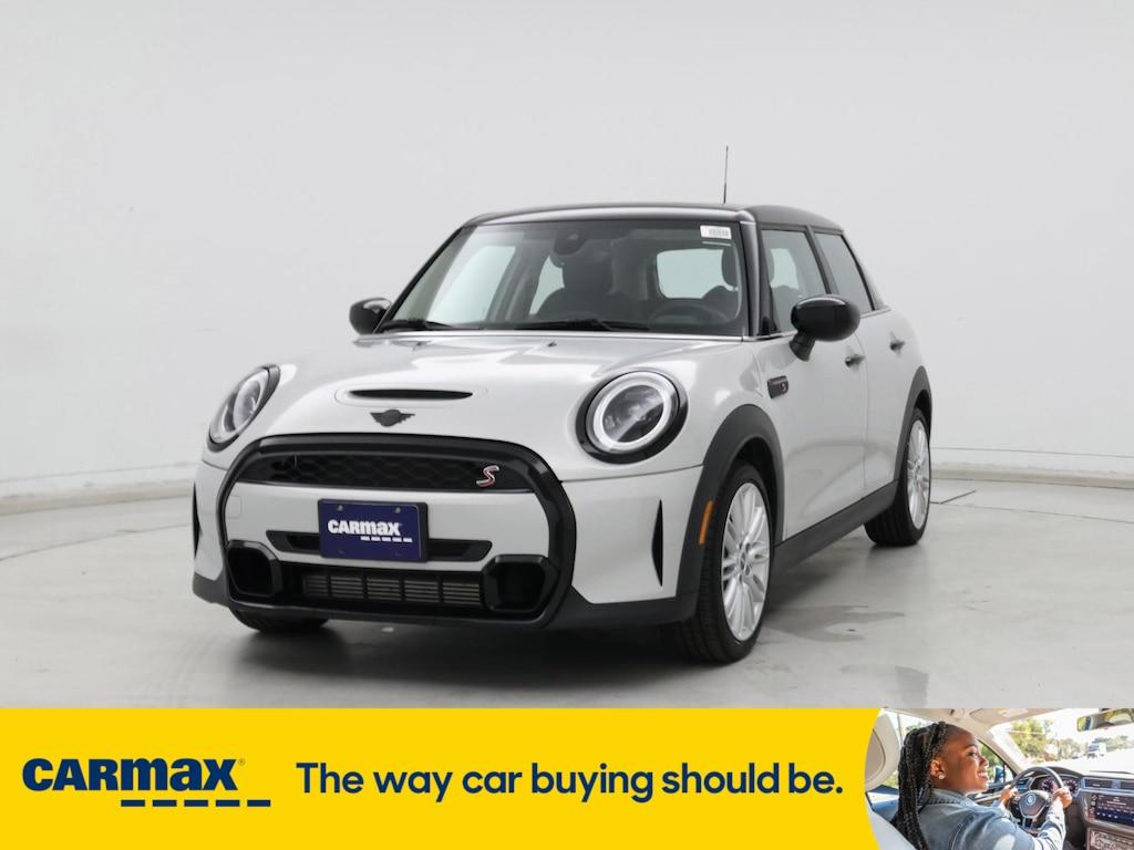 used 2022 MINI Hardtop car, priced at $25,998