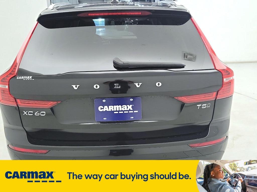 used 2021 Volvo XC60 car, priced at $31,998