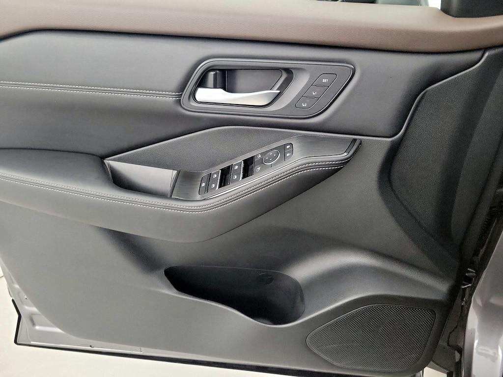 used 2023 Nissan Rogue car, priced at $30,998