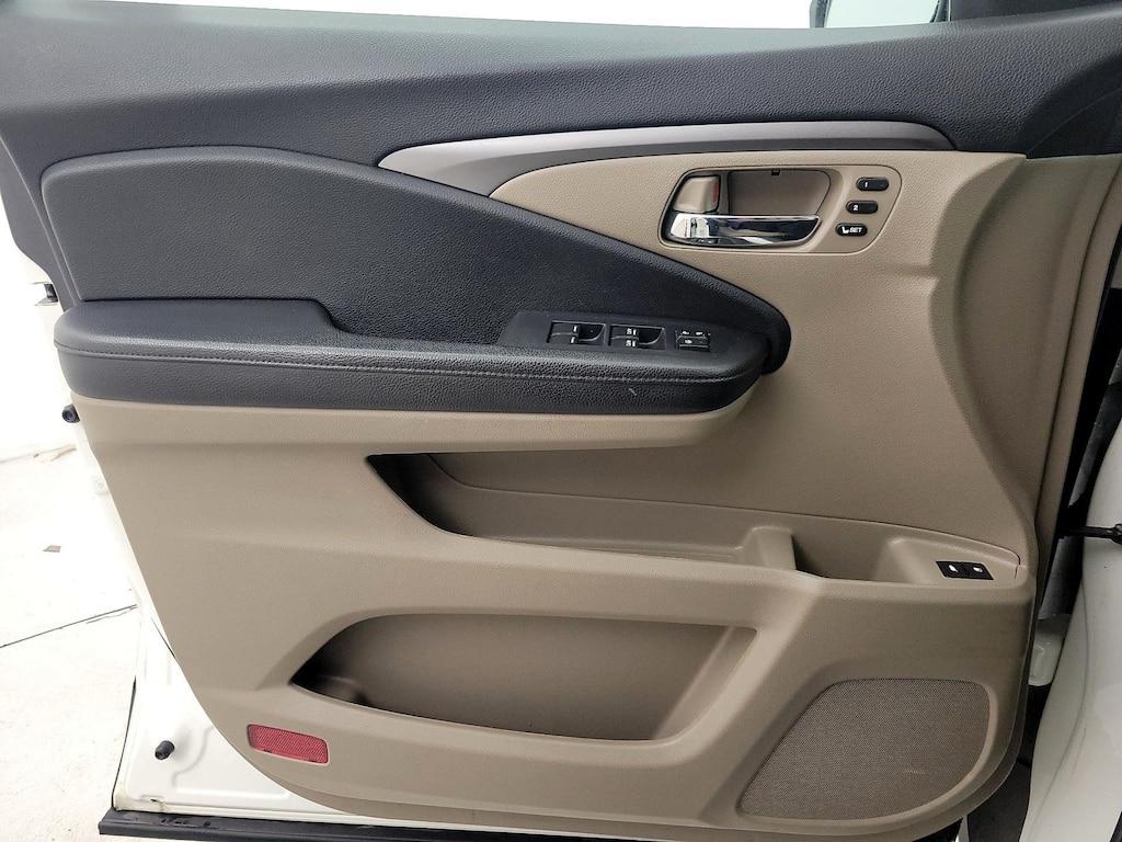 used 2019 Honda Pilot car, priced at $25,998