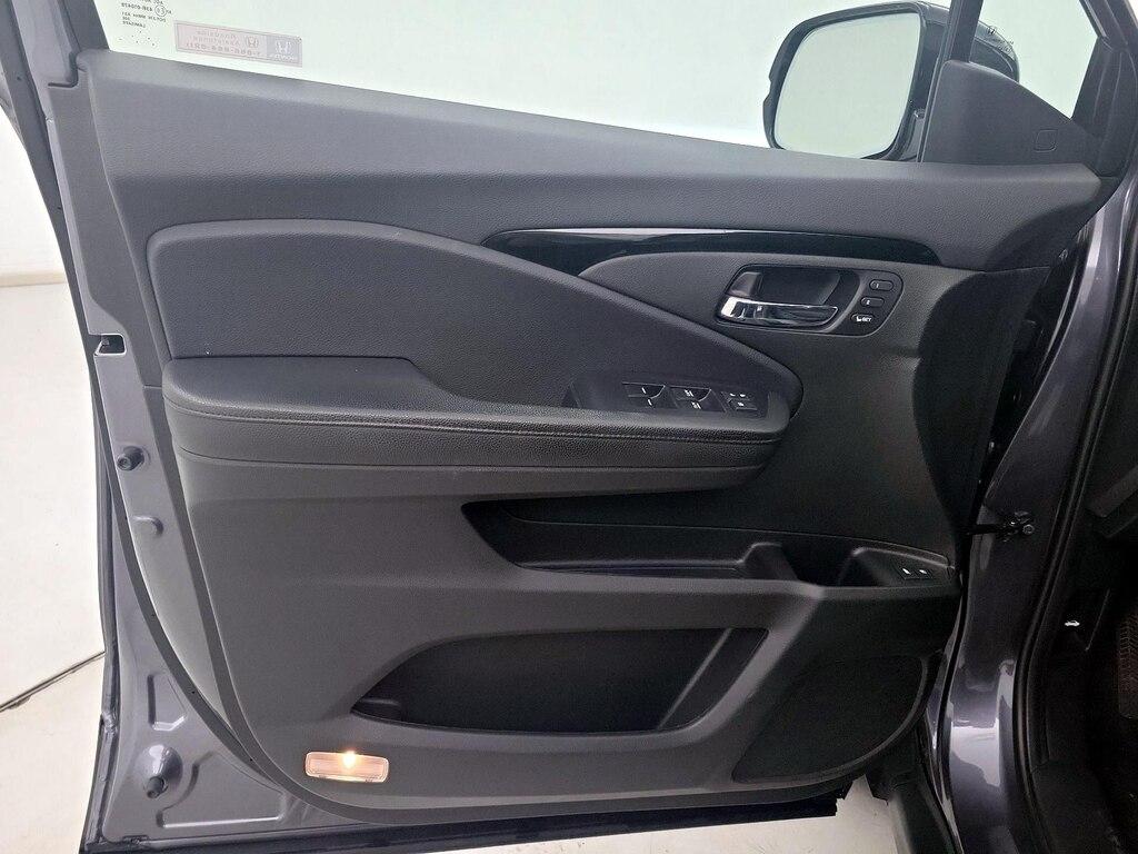 used 2022 Honda Pilot car, priced at $41,998