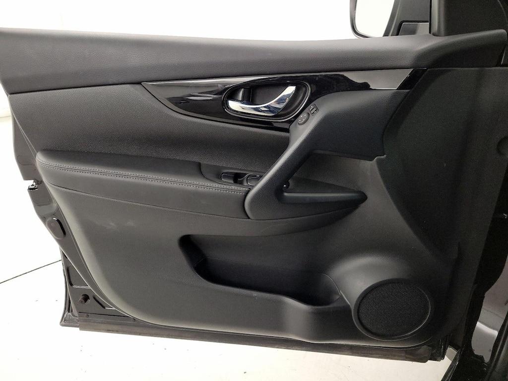 used 2022 Nissan Rogue Sport car, priced at $23,998