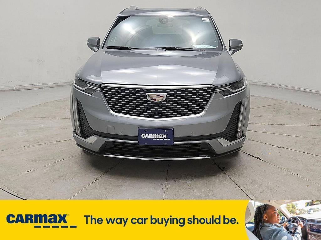 used 2023 Cadillac XT6 car, priced at $35,998