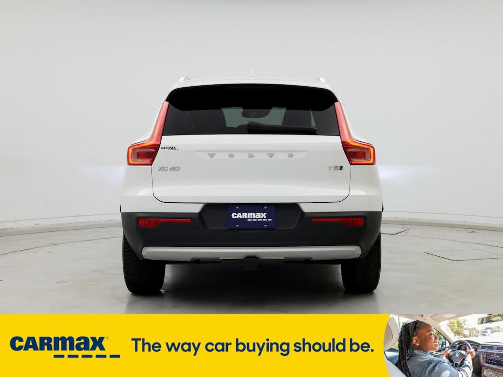 used 2019 Volvo XC40 car, priced at $25,998