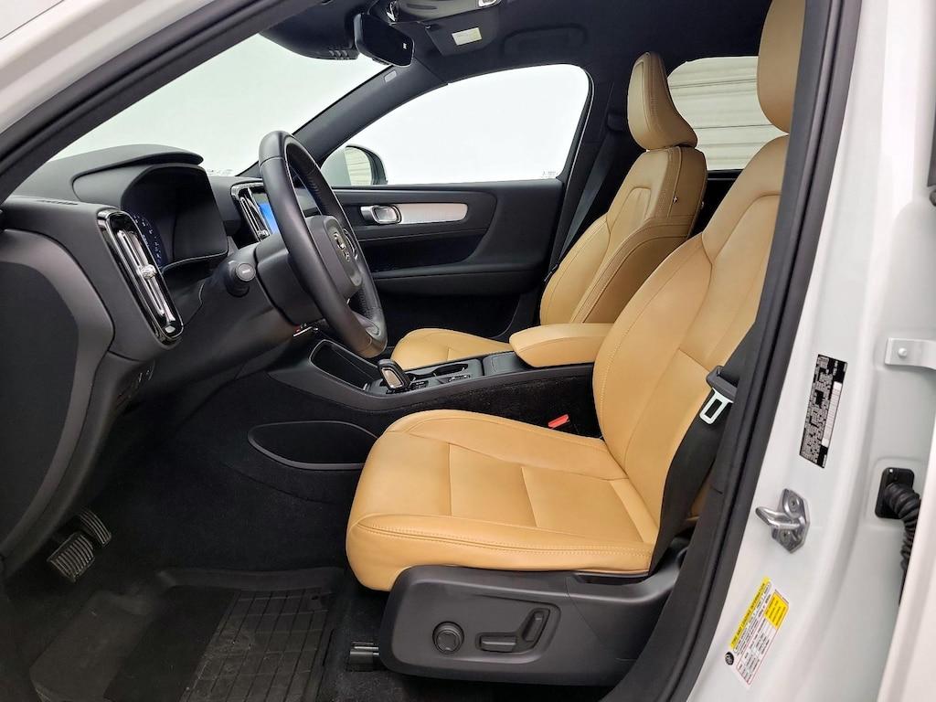 used 2019 Volvo XC40 car, priced at $25,998