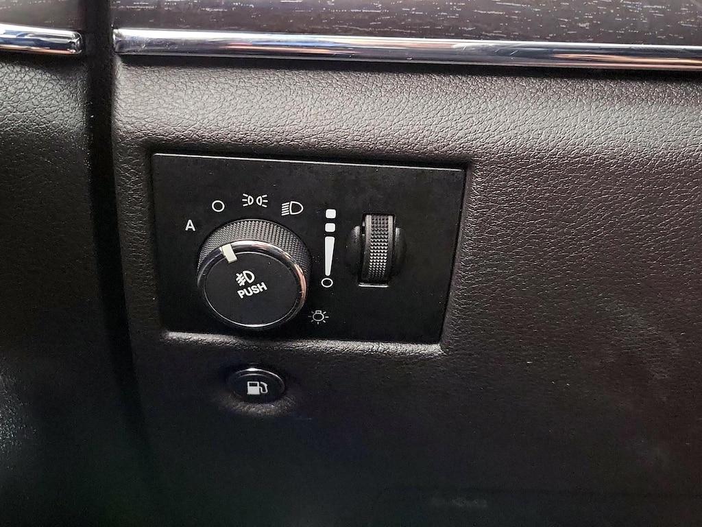 used 2014 Jeep Grand Cherokee car, priced at $17,998