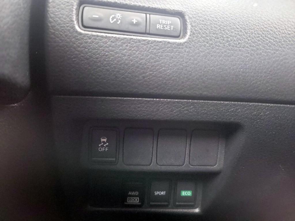 used 2017 Nissan Rogue car, priced at $14,998