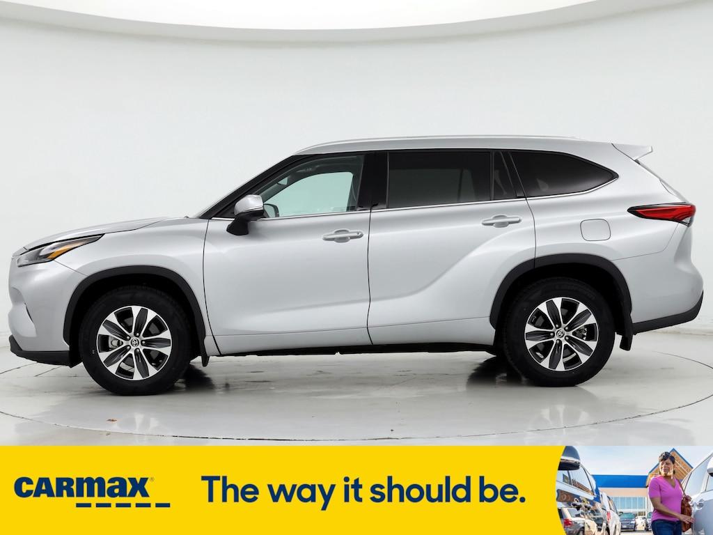 used 2021 Toyota Highlander car, priced at $34,998