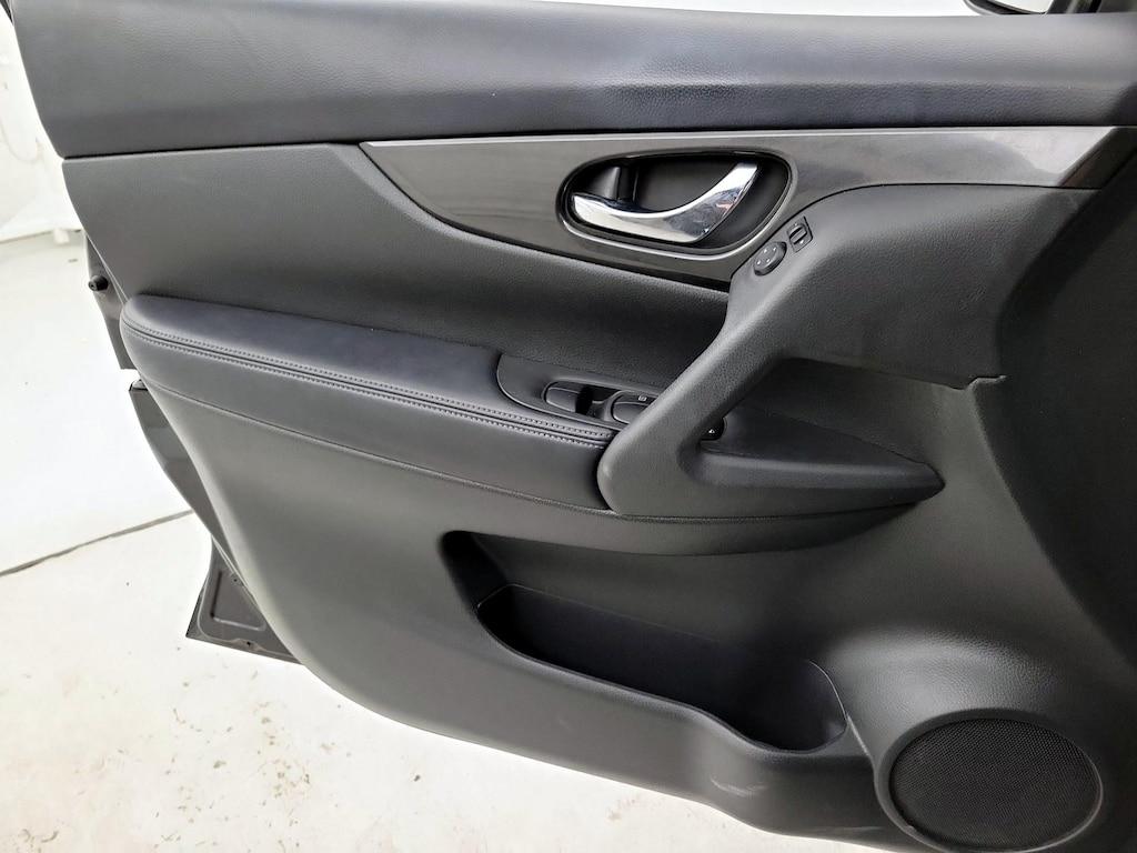 used 2017 Nissan Rogue car, priced at $14,998