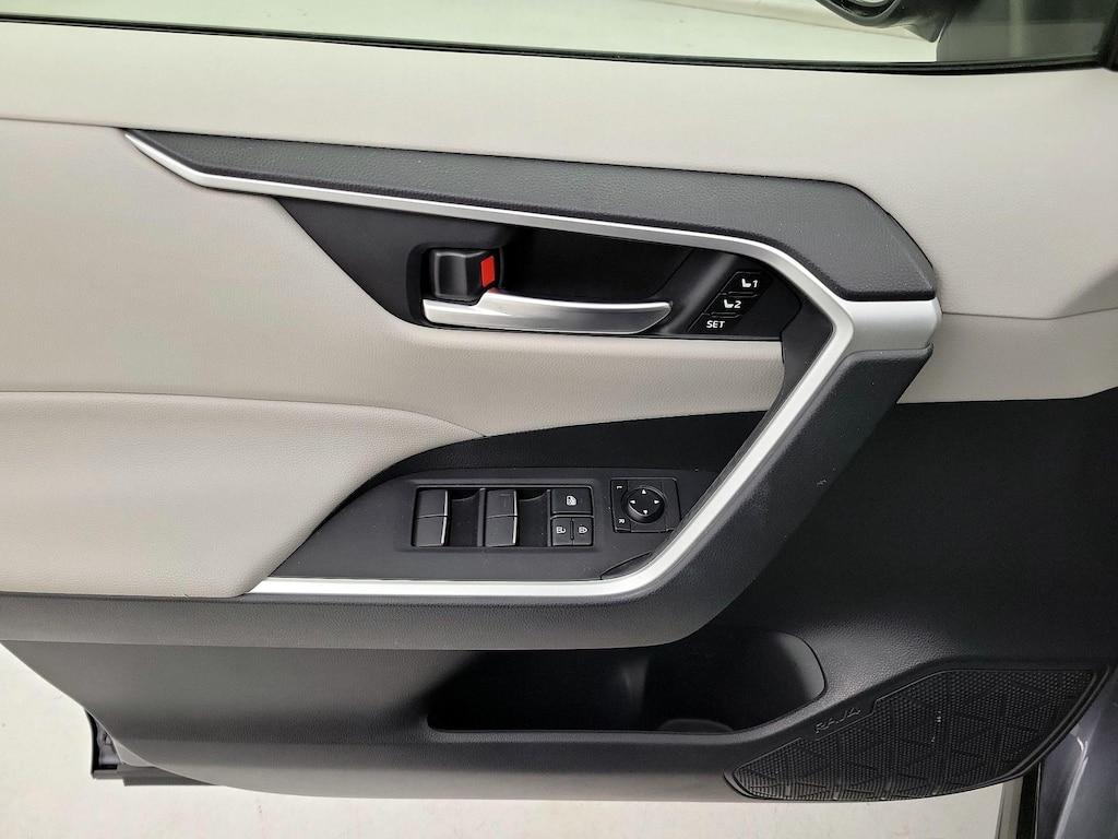 used 2020 Toyota RAV4 car, priced at $29,998
