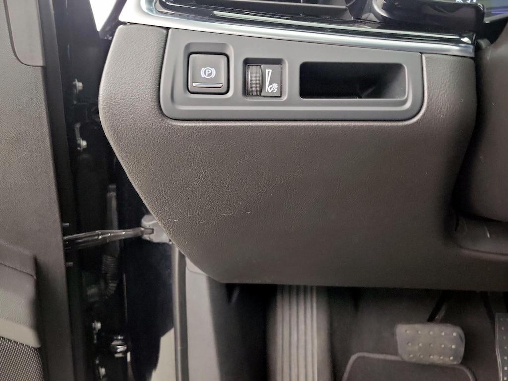 used 2023 Cadillac XT6 car, priced at $42,998