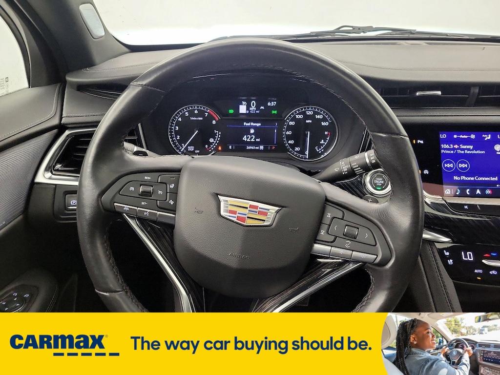 used 2023 Cadillac XT6 car, priced at $42,998