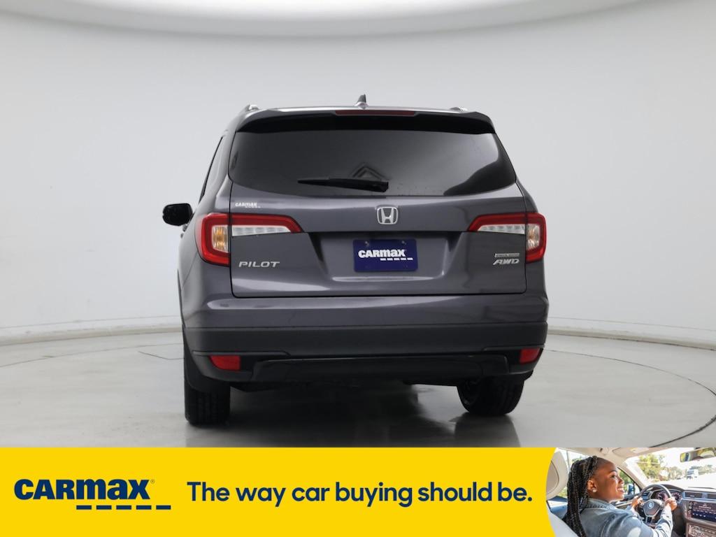 used 2022 Honda Pilot car, priced at $35,998