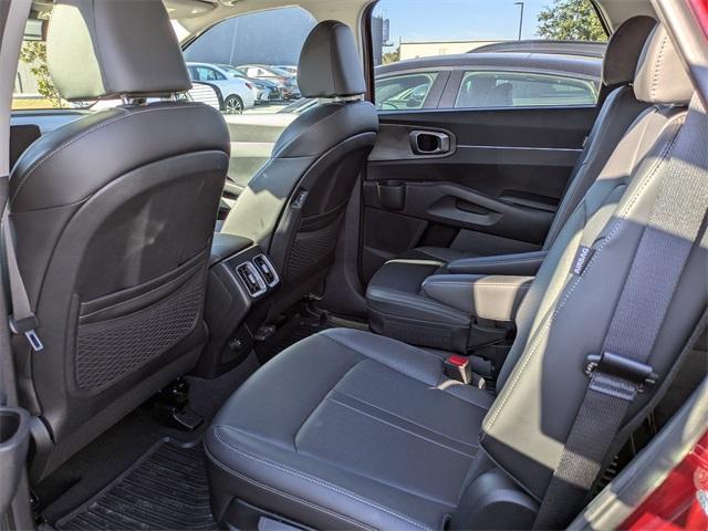 used 2024 Kia Sorento car, priced at $31,887