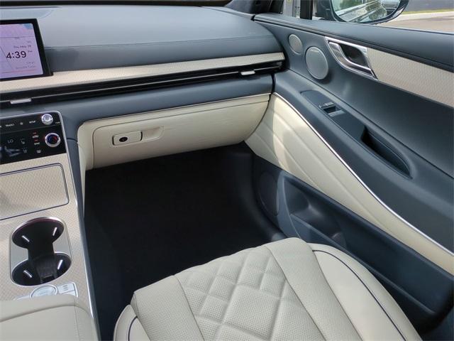 new 2025 Genesis GV80 car, priced at $82,670
