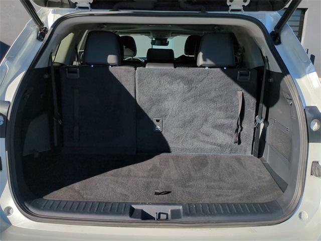 used 2022 Toyota Highlander car, priced at $32,478