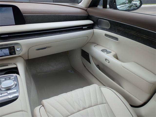 new 2025 Genesis G90 car, priced at $97,145