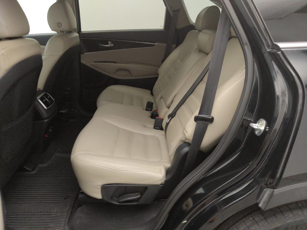 used 2020 Kia Sorento car, priced at $21,395