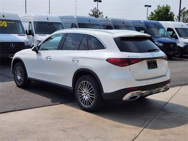 new 2024 Mercedes-Benz GLC 300 car, priced at $57,294