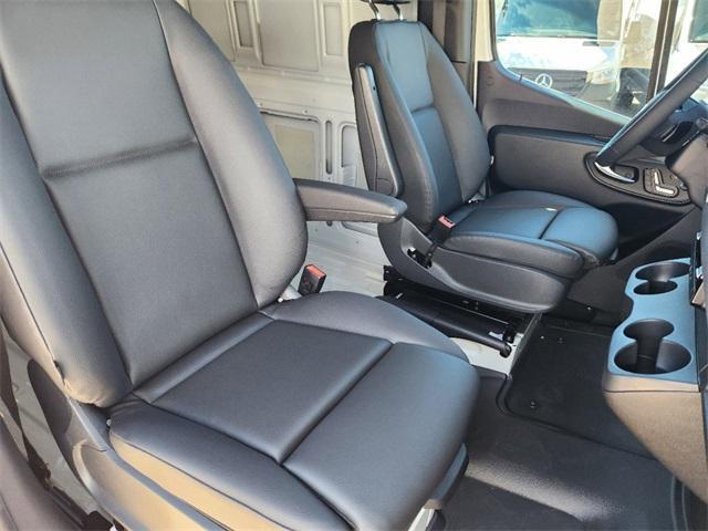 new 2025 Mercedes-Benz Sprinter 2500 car, priced at $68,161