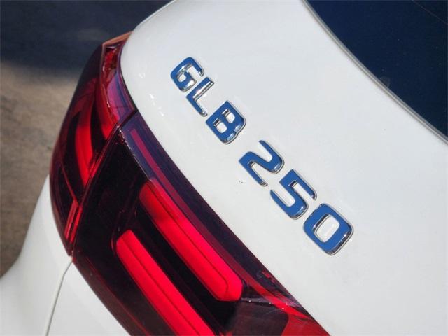 new 2025 Mercedes-Benz GLB 250 car, priced at $59,309