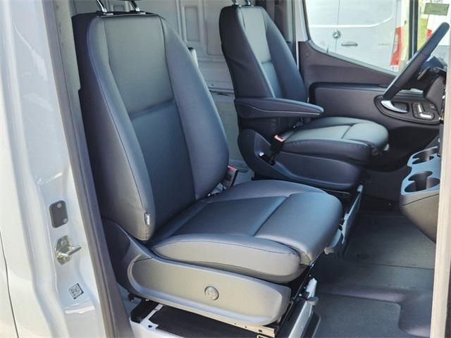 new 2024 Mercedes-Benz Sprinter 2500 car, priced at $67,086