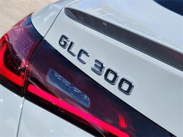 new 2025 Mercedes-Benz GLC 300 car, priced at $71,884