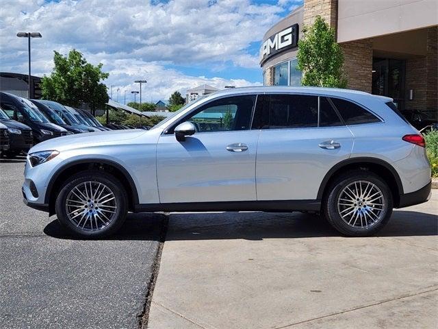 new 2024 Mercedes-Benz GLC 300 car, priced at $59,924