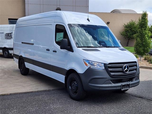 new 2025 Mercedes-Benz Sprinter 2500 car, priced at $67,119