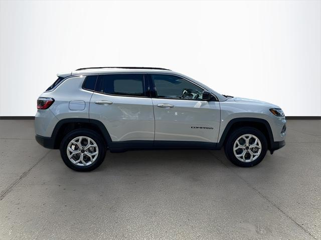 new 2025 Jeep Compass car, priced at $28,571