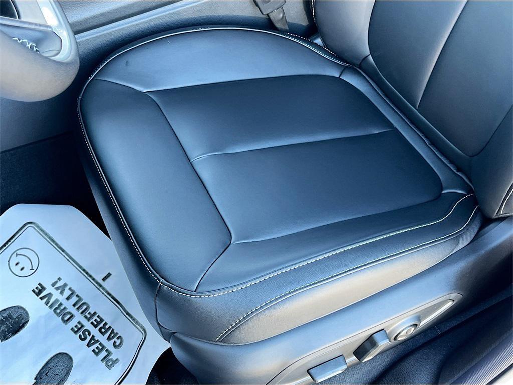 new 2025 Jeep Grand Cherokee car, priced at $35,016