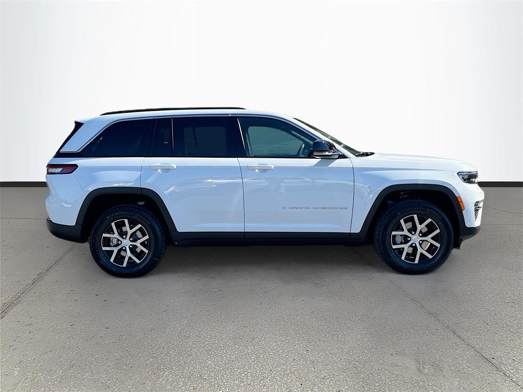 new 2025 Jeep Grand Cherokee car, priced at $35,016