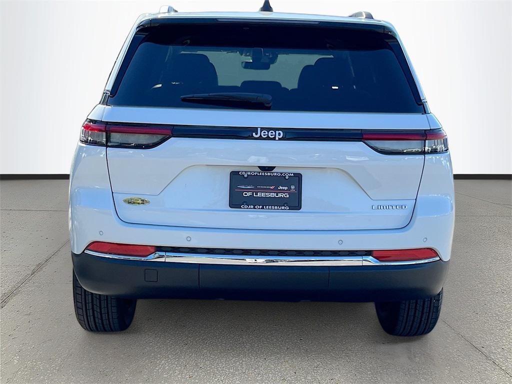 new 2025 Jeep Grand Cherokee car, priced at $35,016