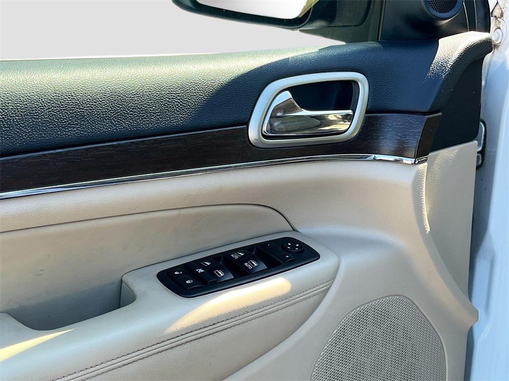 used 2017 Jeep Grand Cherokee car, priced at $12,082