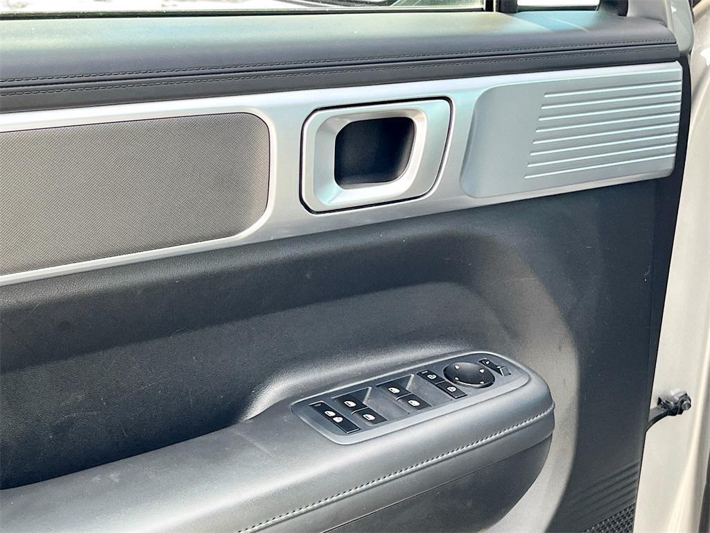 used 2024 Hyundai Santa Fe car, priced at $27,354