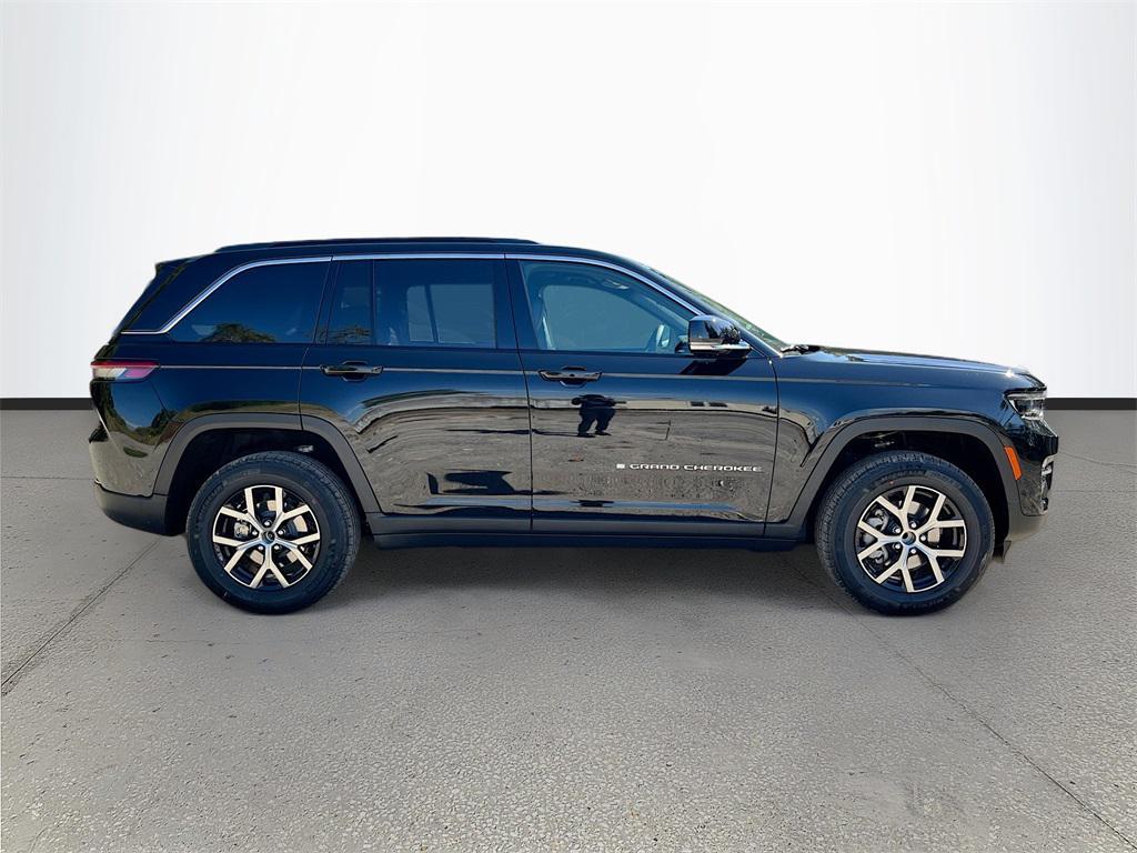 new 2025 Jeep Grand Cherokee car, priced at $34,486