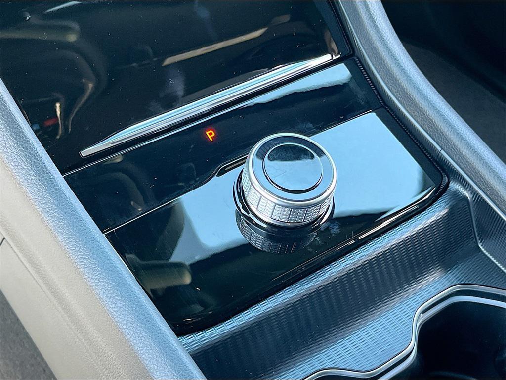 new 2025 Jeep Grand Cherokee car, priced at $37,071