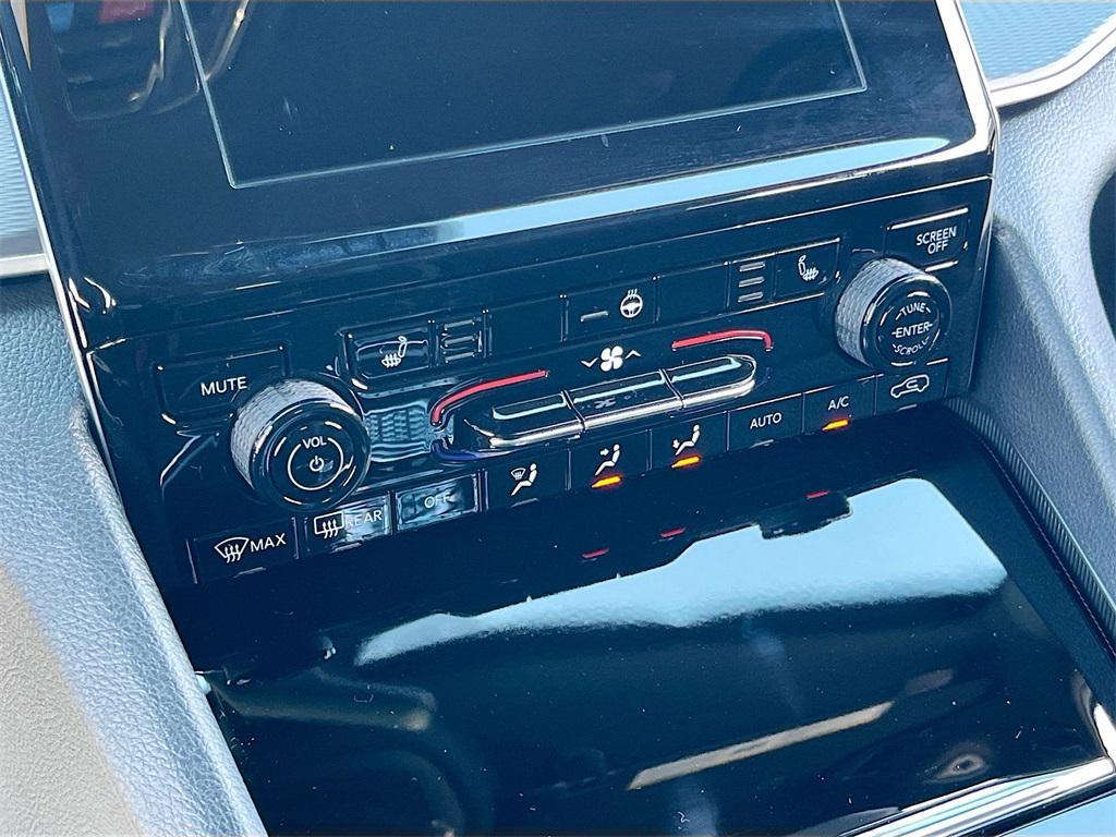 new 2025 Jeep Grand Cherokee car, priced at $37,071