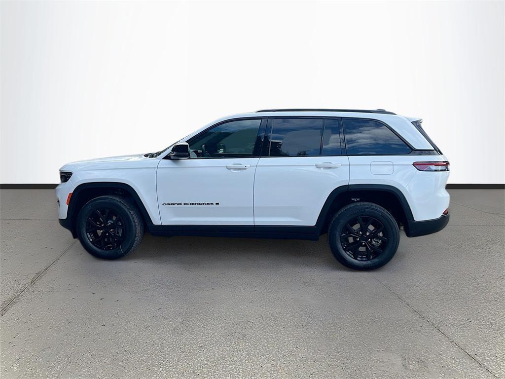 new 2025 Jeep Grand Cherokee car, priced at $36,502