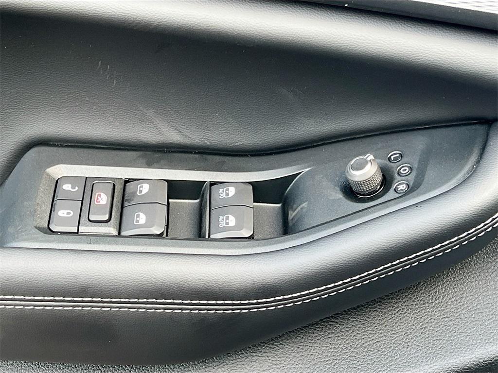 new 2025 Jeep Grand Cherokee car, priced at $36,502