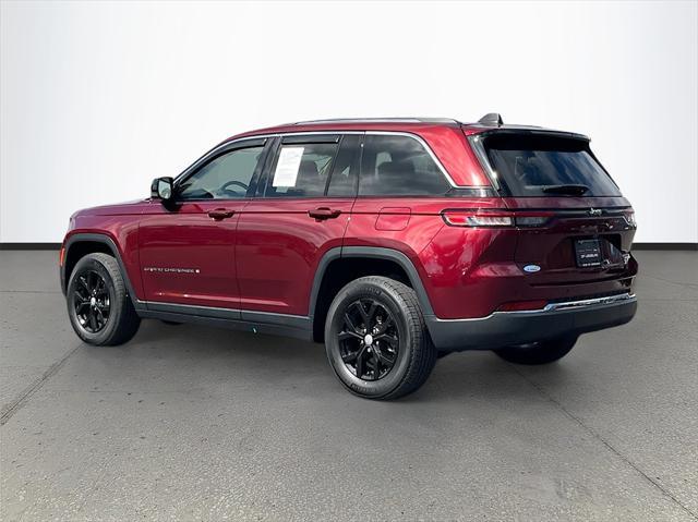 used 2022 Jeep Grand Cherokee car, priced at $28,991