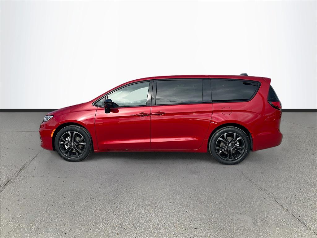 new 2026 Chrysler Pacifica car, priced at $41,481