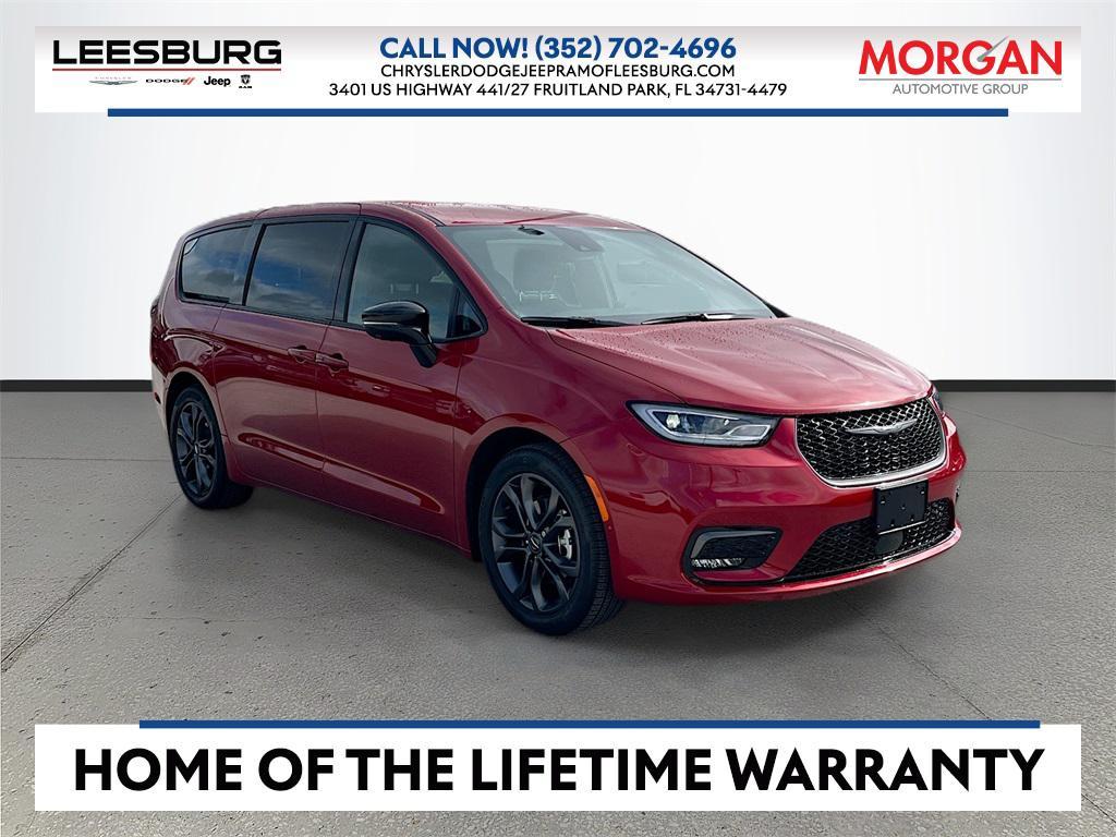 new 2026 Chrysler Pacifica car, priced at $41,481