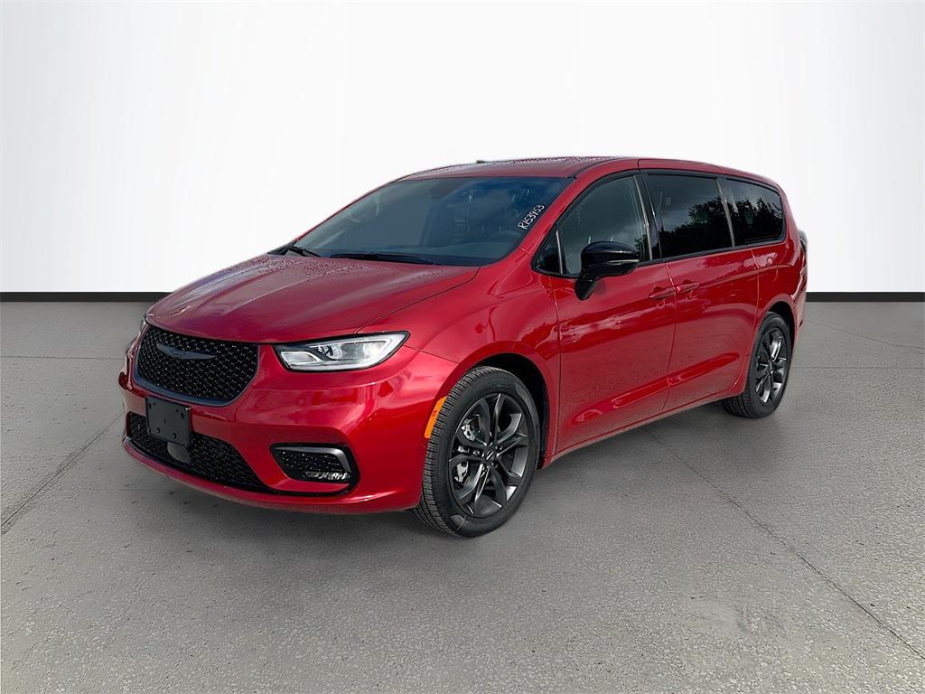 new 2026 Chrysler Pacifica car, priced at $41,481