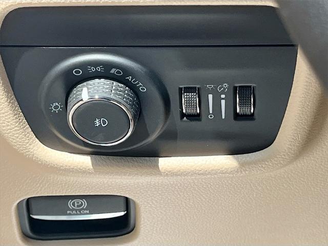 new 2025 Jeep Grand Cherokee L car, priced at $45,708