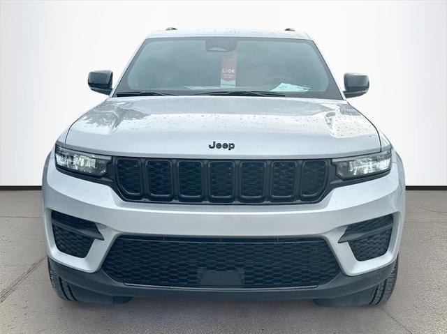 new 2024 Jeep Grand Cherokee car, priced at $38,695